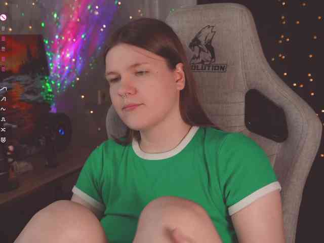 cutesoneckaaa webcam