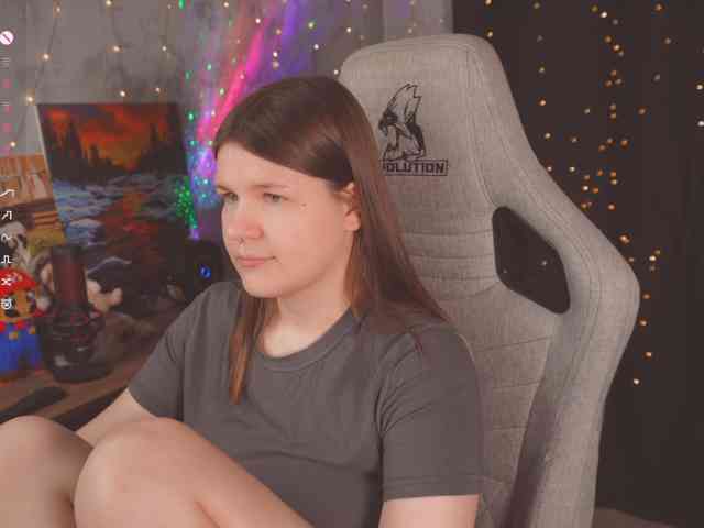 cutesoneckaaa webcam