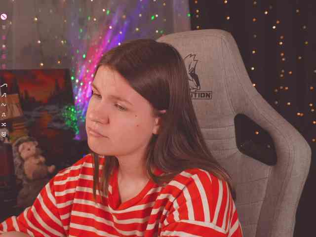 cutesoneckaaa webcam
