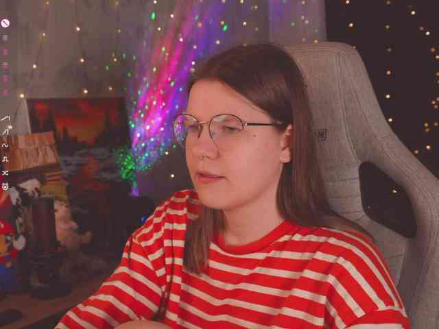 cutesoneckaaa webcam