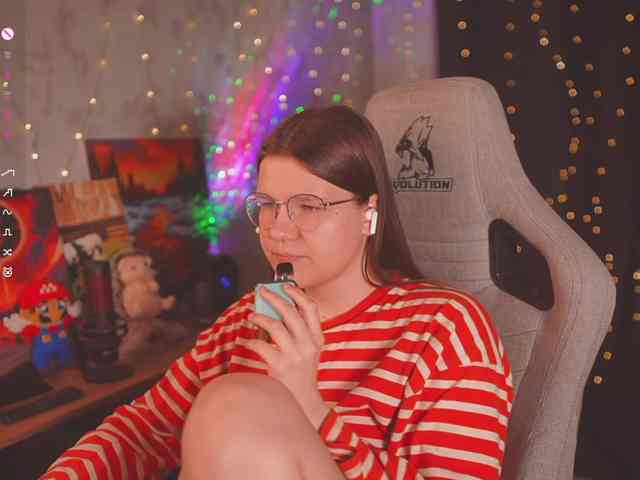 cutesoneckaaa webcam