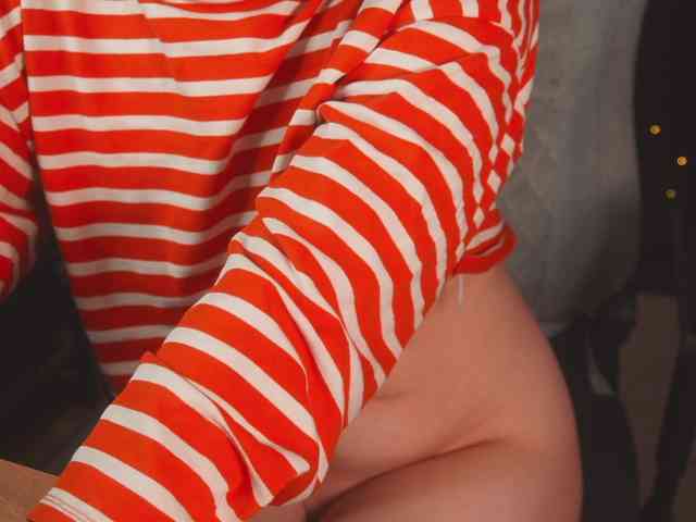 cutesoneckaaa webcam