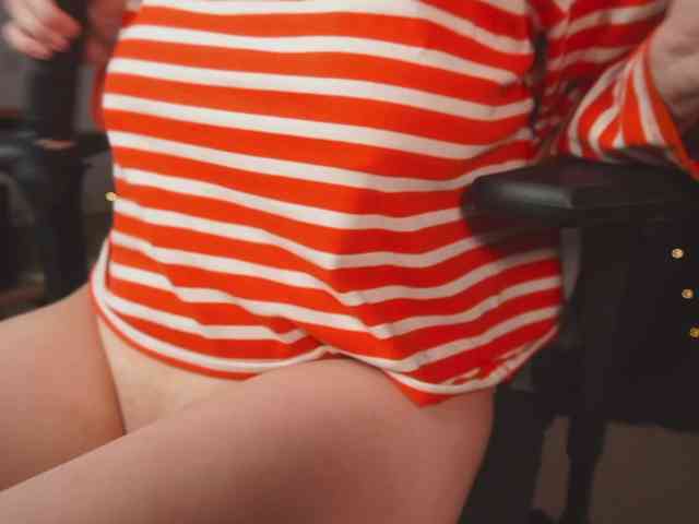 cutesoneckaaa webcam