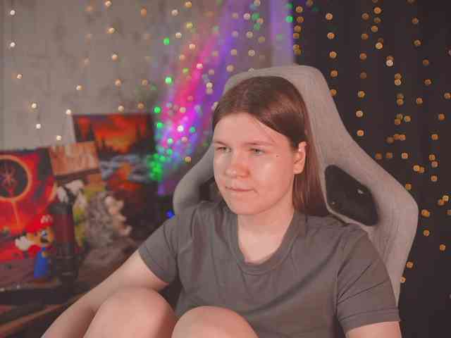 cutesoneckaaa webcam