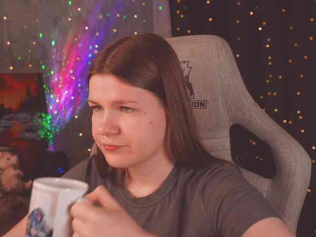 cutesoneckaaa webcam