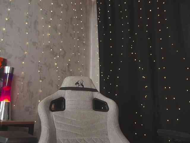 cutesoneckaaa webcam