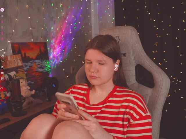 cutesoneckaaa webcam