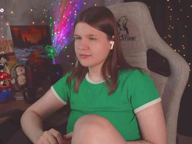cutesoneckaaa webcam