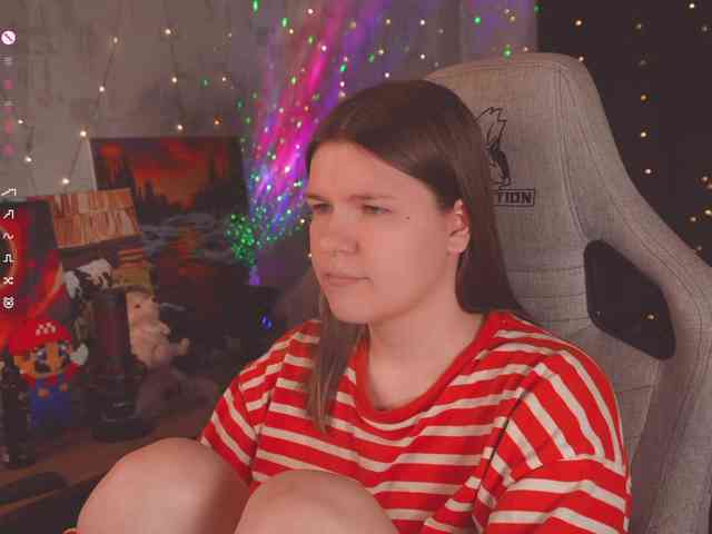 cutesoneckaaa webcam