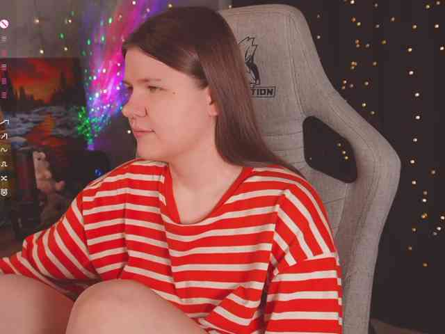 cutesoneckaaa webcam