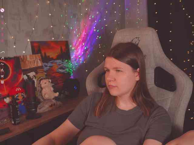 cutesoneckaaa webcam