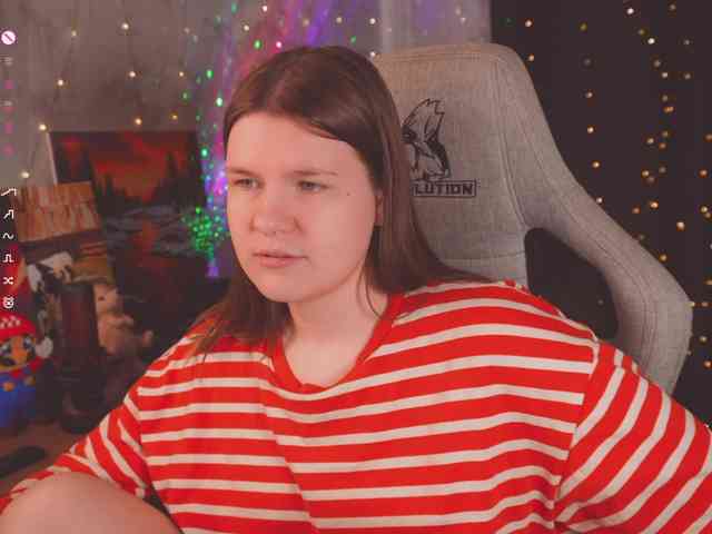 cutesoneckaaa webcam
