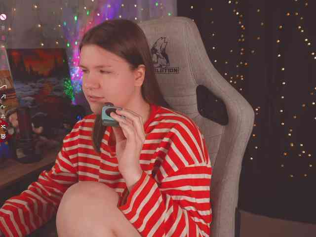cutesoneckaaa webcam