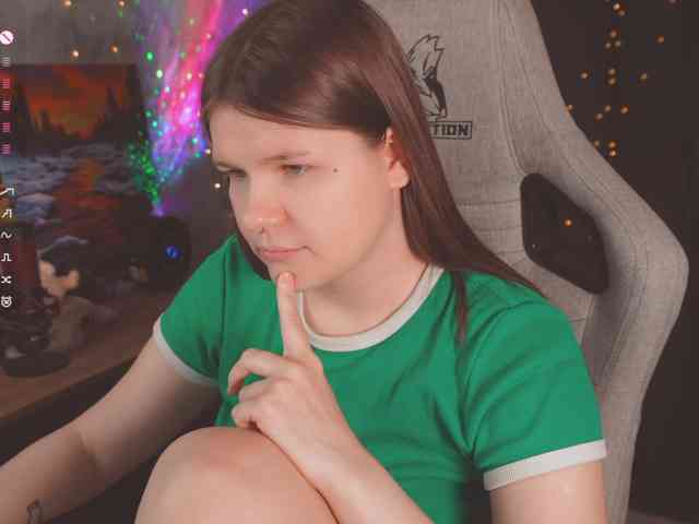 cutesoneckaaa webcam