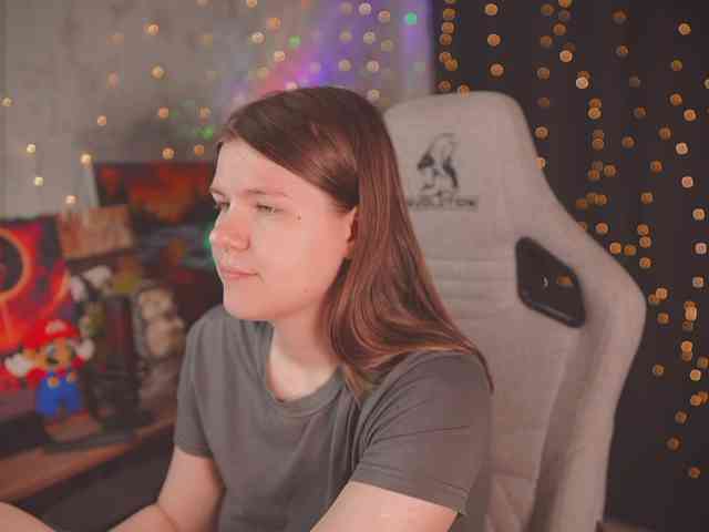 cutesoneckaaa webcam