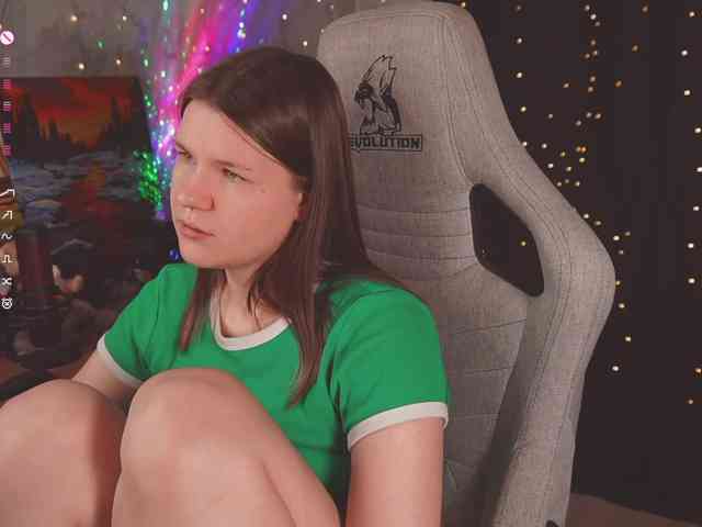 cutesoneckaaa webcam