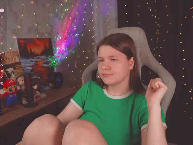 cutesoneckaaa webcam