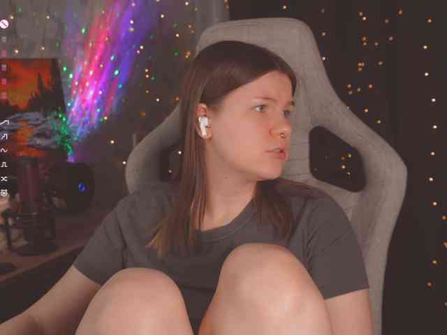 cutesoneckaaa webcam