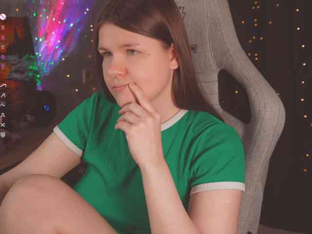 cutesoneckaaa webcam