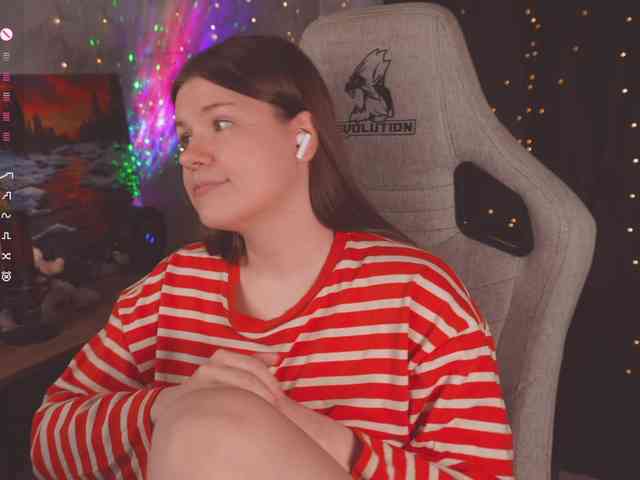 cutesoneckaaa webcam