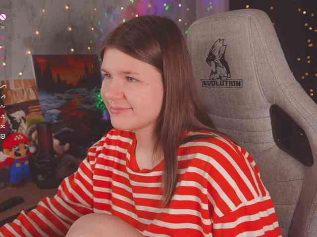 cutesoneckaaa webcam