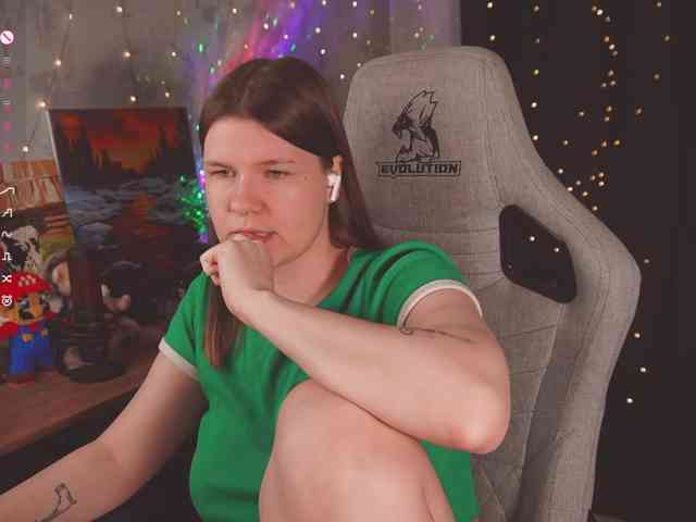cutesoneckaaa webcam