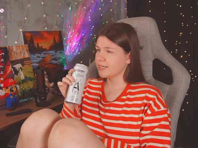 cutesoneckaaa webcam