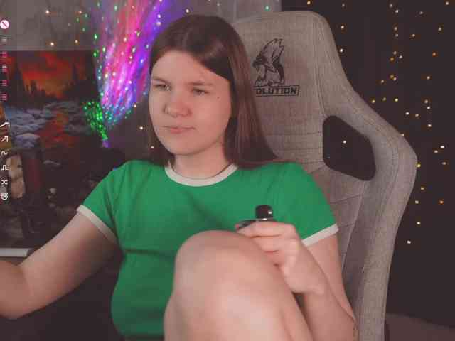 cutesoneckaaa webcam