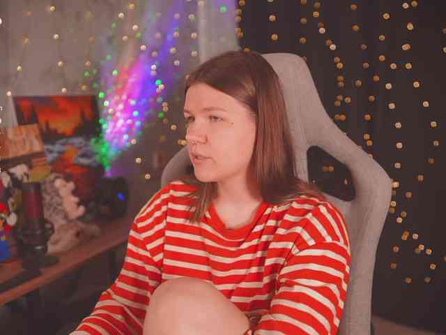 cutesoneckaaa webcam
