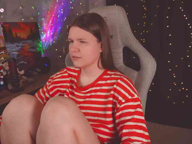 cutesoneckaaa webcam
