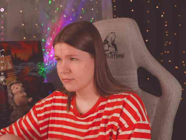 cutesoneckaaa webcam