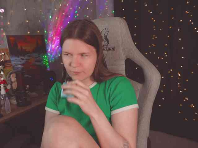 cutesoneckaaa webcam