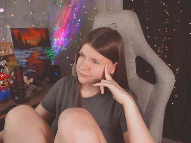 cutesoneckaaa webcam
