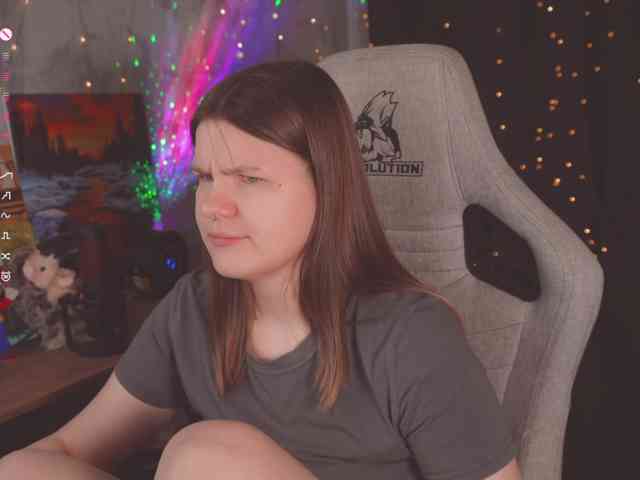 cutesoneckaaa webcam