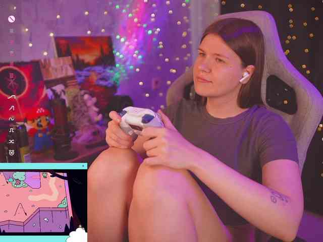 cutesoneckaaa webcam