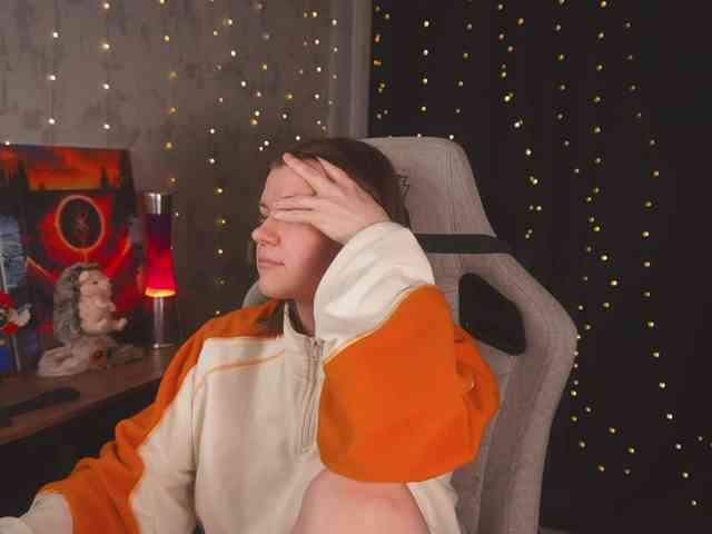 cutesoneckaaa webcam