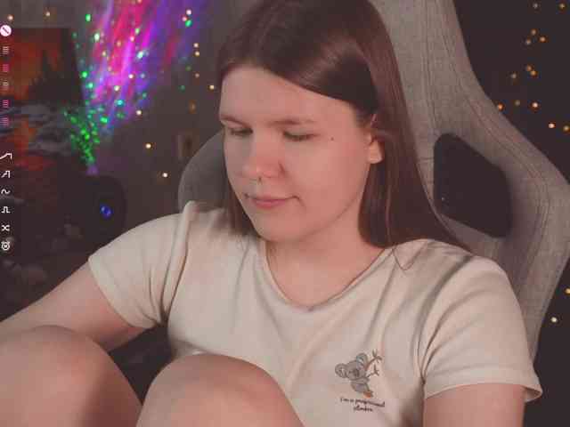cutesoneckaaa webcam
