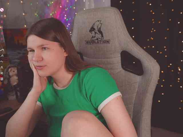 cutesoneckaaa webcam