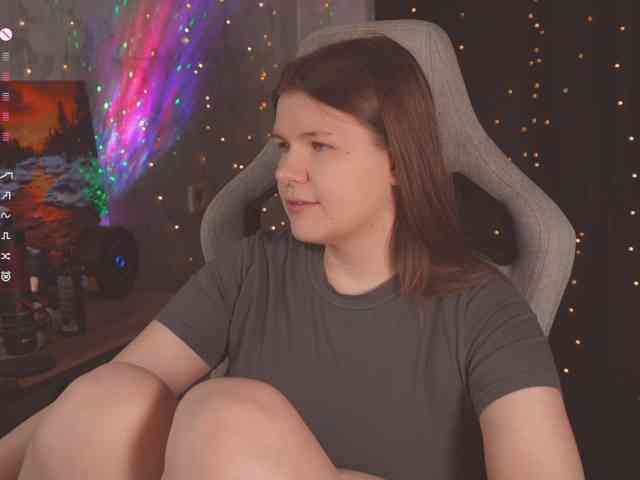 cutesoneckaaa webcam