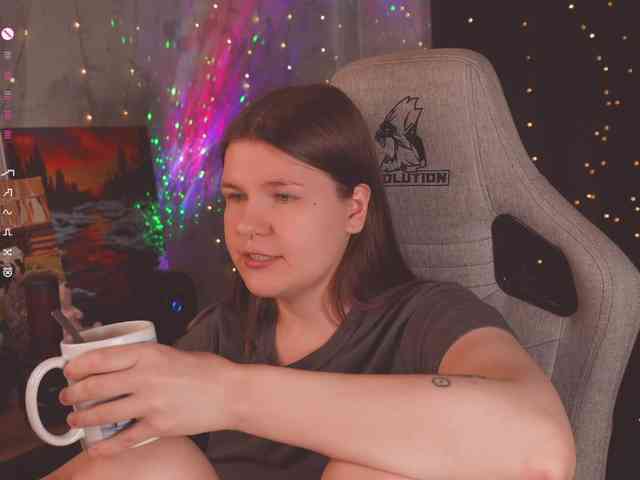 cutesoneckaaa webcam