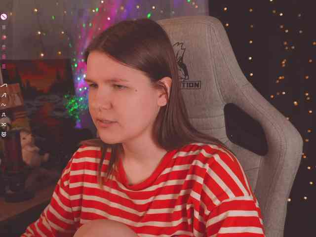 cutesoneckaaa webcam