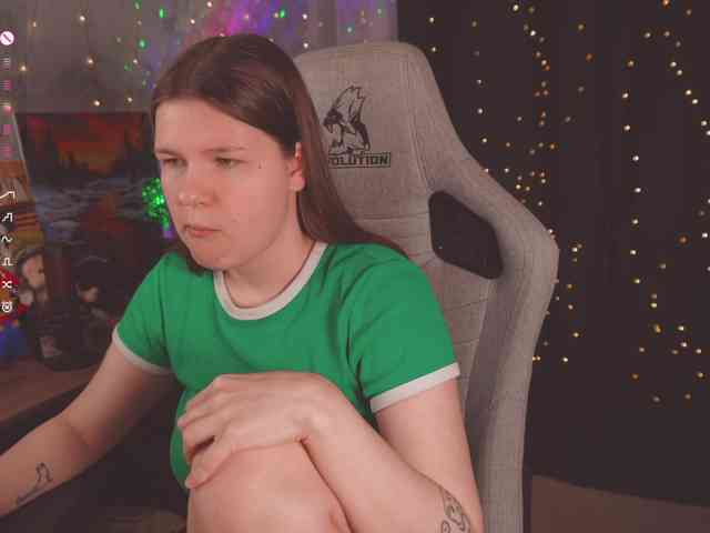 cutesoneckaaa webcam