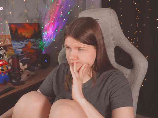 cutesoneckaaa webcam