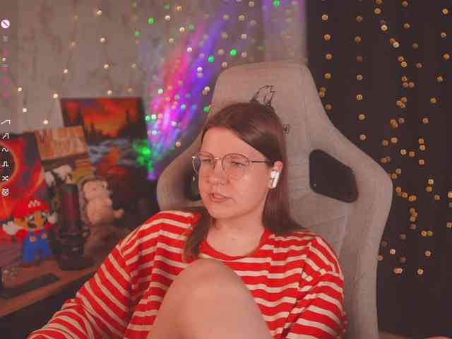 cutesoneckaaa webcam
