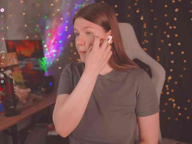 cutesoneckaaa webcam