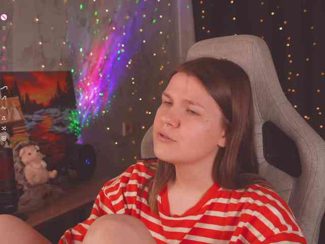 cutesoneckaaa webcam