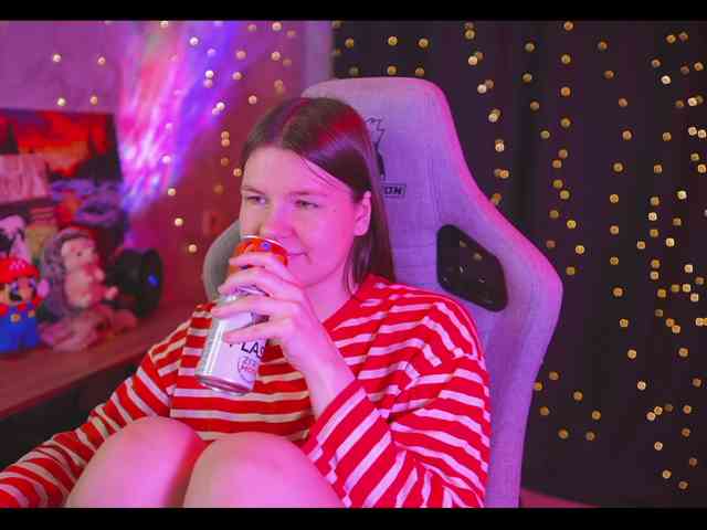 Model: cutesoneckaaa