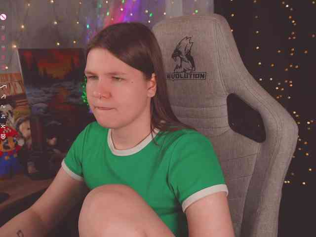 cutesoneckaaa webcam