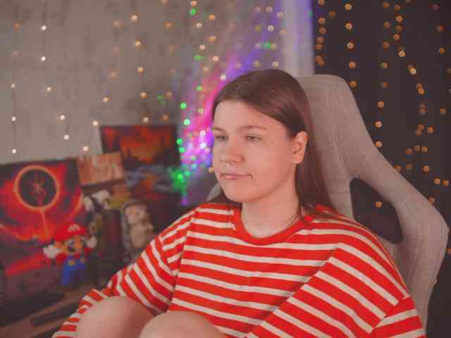 cutesoneckaaa webcam