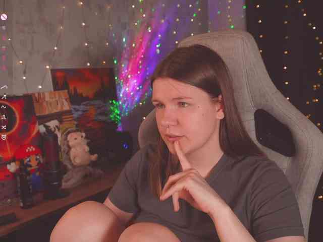 cutesoneckaaa webcam